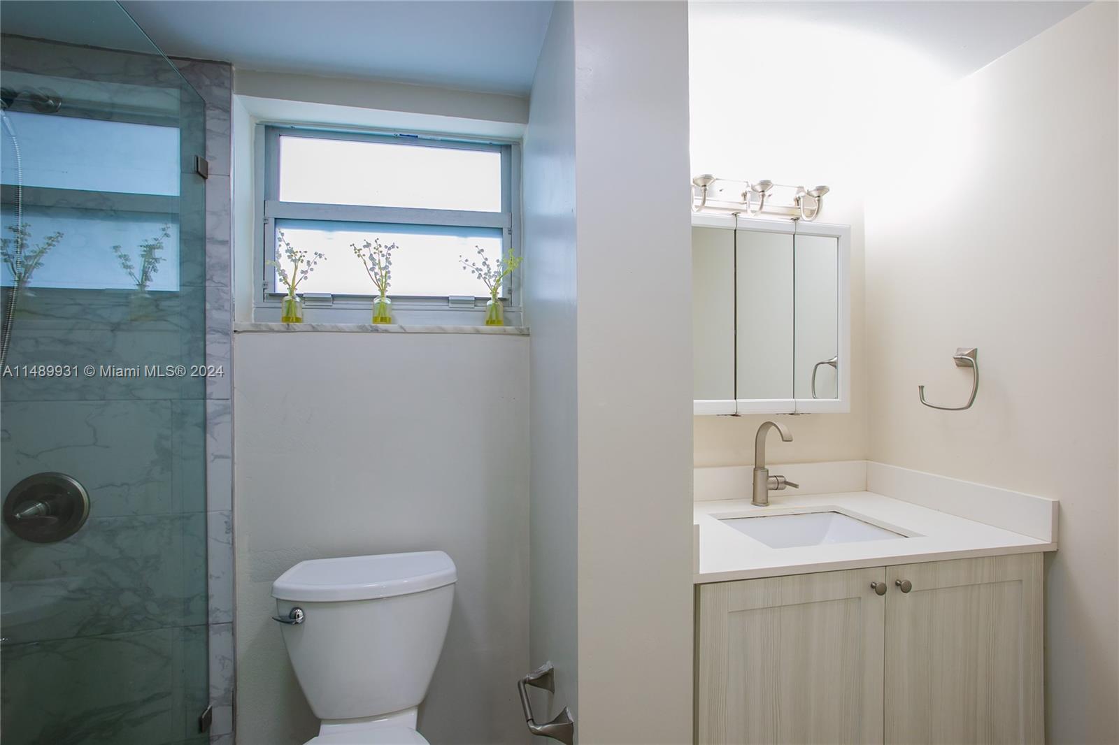 3550 NE 169th St Unit: F-402