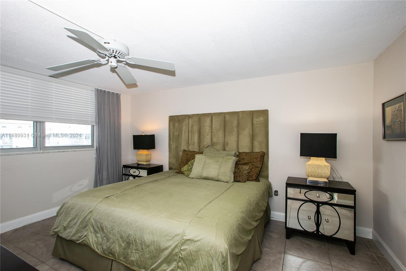 3550 NE 169th St Unit: F-402