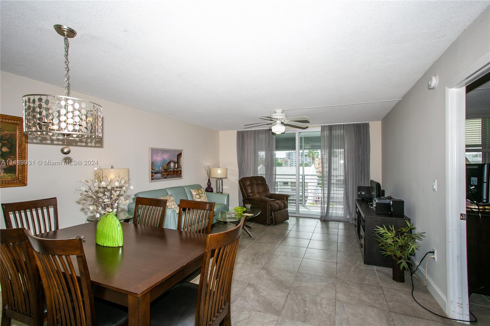 3550 NE 169th St Unit: F-402