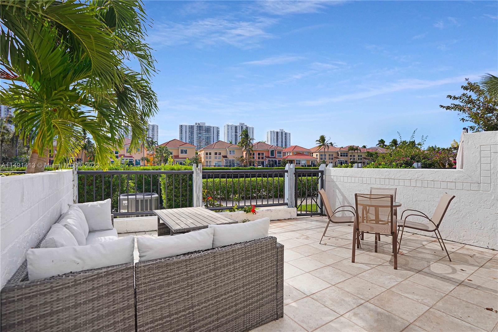 3762 NE 209th Ter Unit: 3762