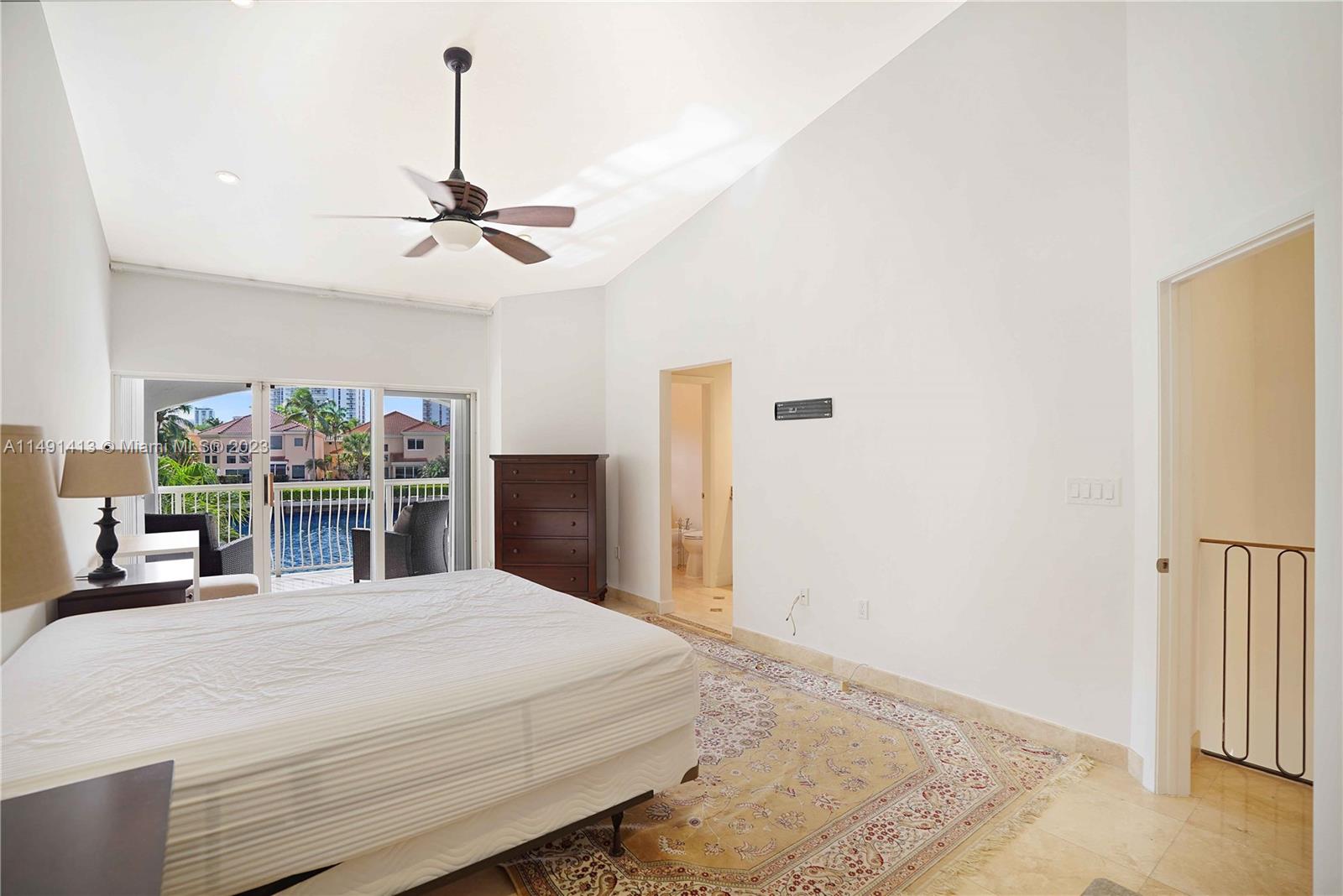 3762 NE 209th Ter Unit: 3762