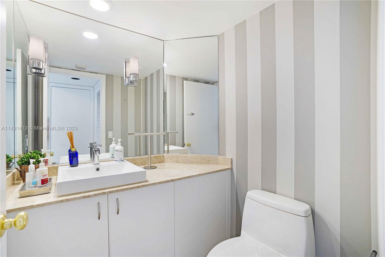 3762 NE 209th Ter Unit: 3762