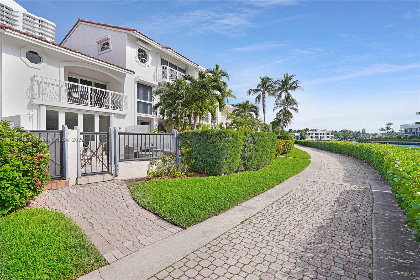 3762 NE 209th Ter Unit: 3762