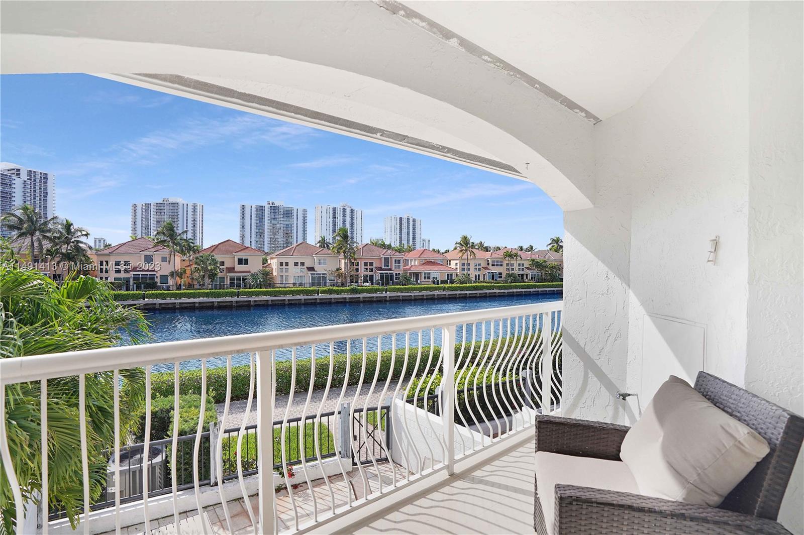 3762 NE 209th Ter Unit: 3762
