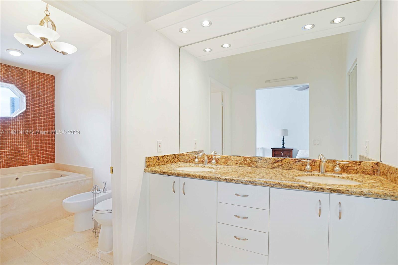 3762 NE 209th Ter Unit: 3762
