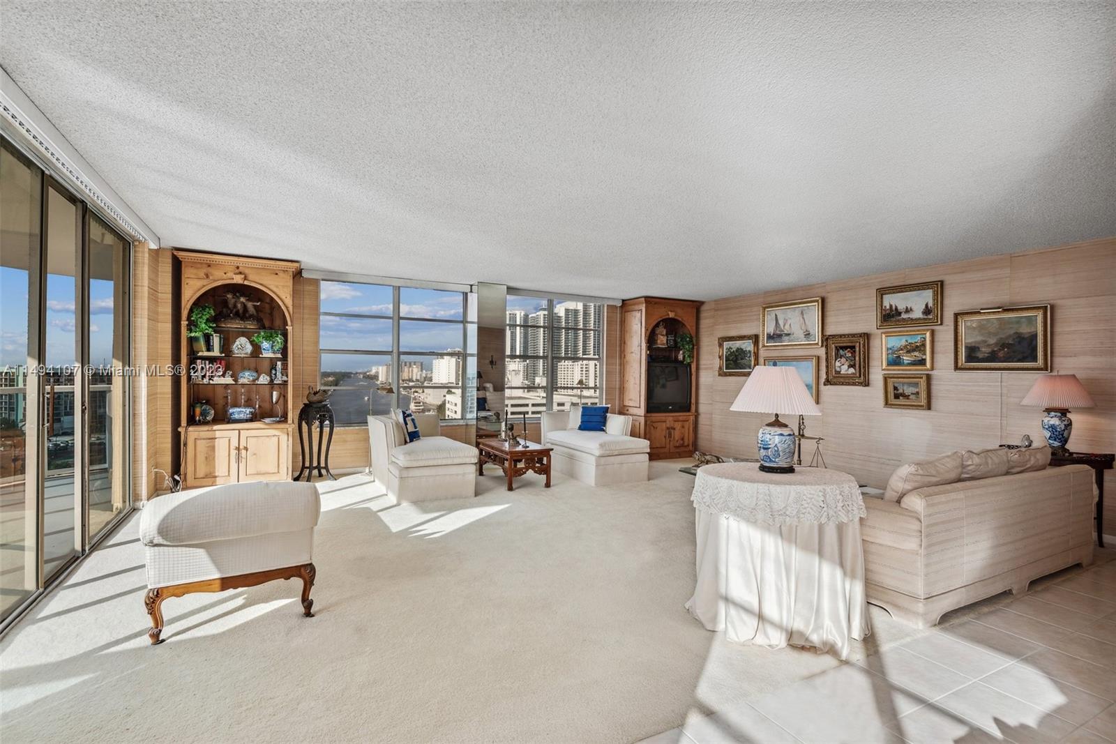 3800 S Ocean Dr Unit: 1105