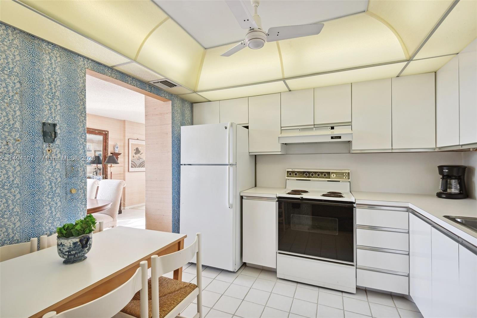 3800 S Ocean Dr Unit: 1105