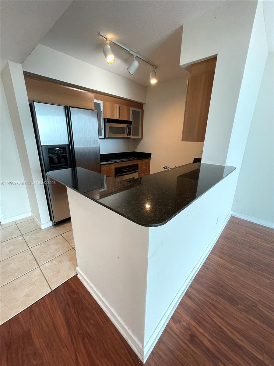 325 S Biscayne Blvd Unit: 2218