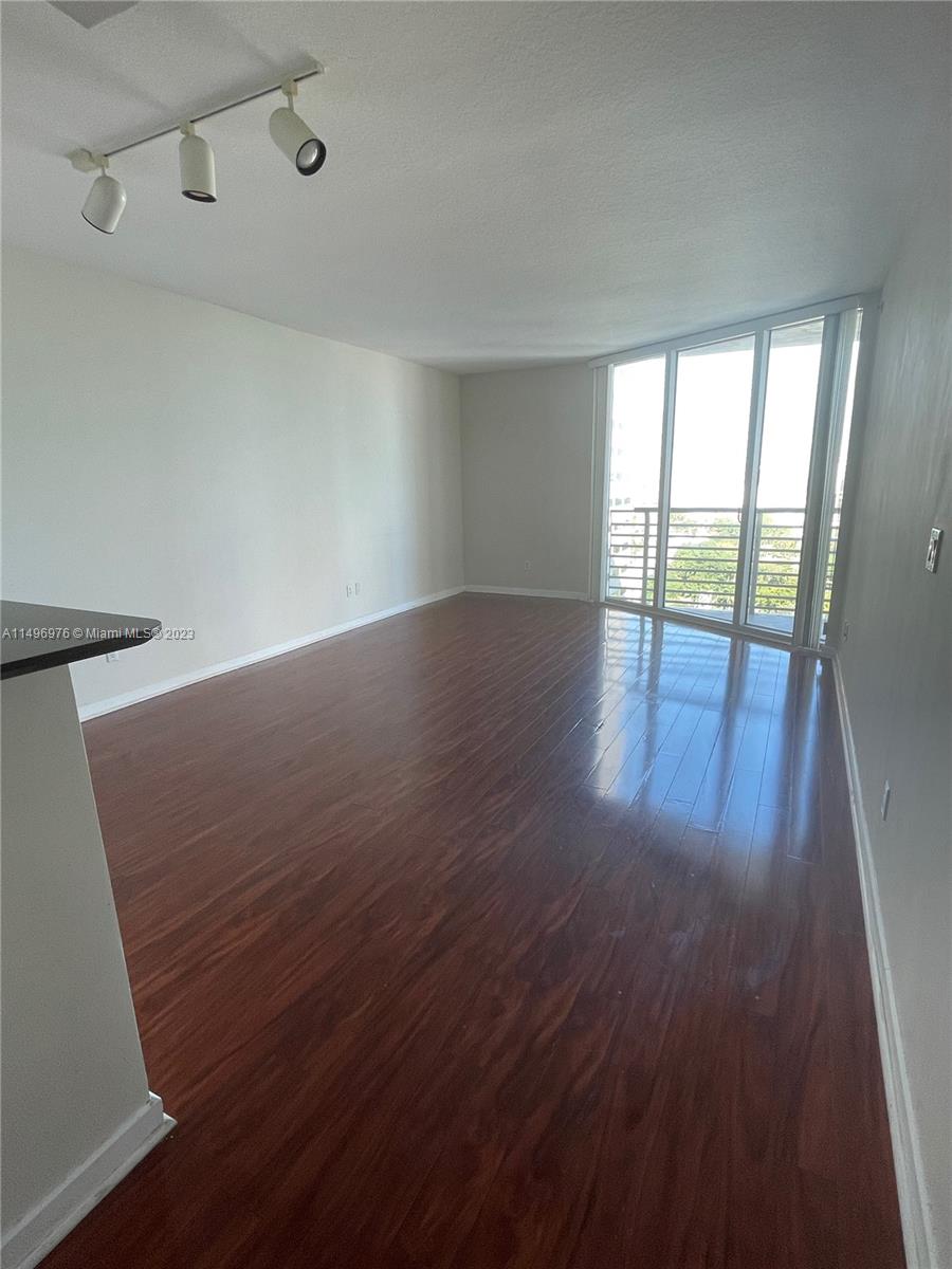 325 S Biscayne Blvd Unit: 2218