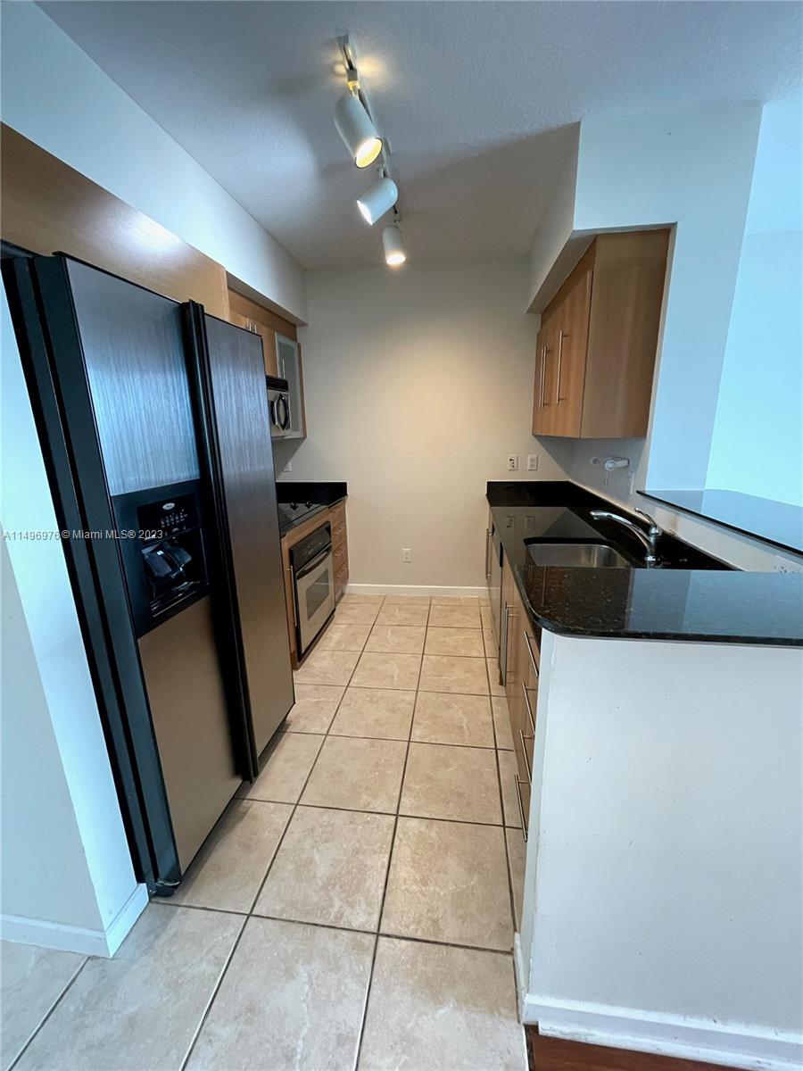 325 S Biscayne Blvd Unit: 2218