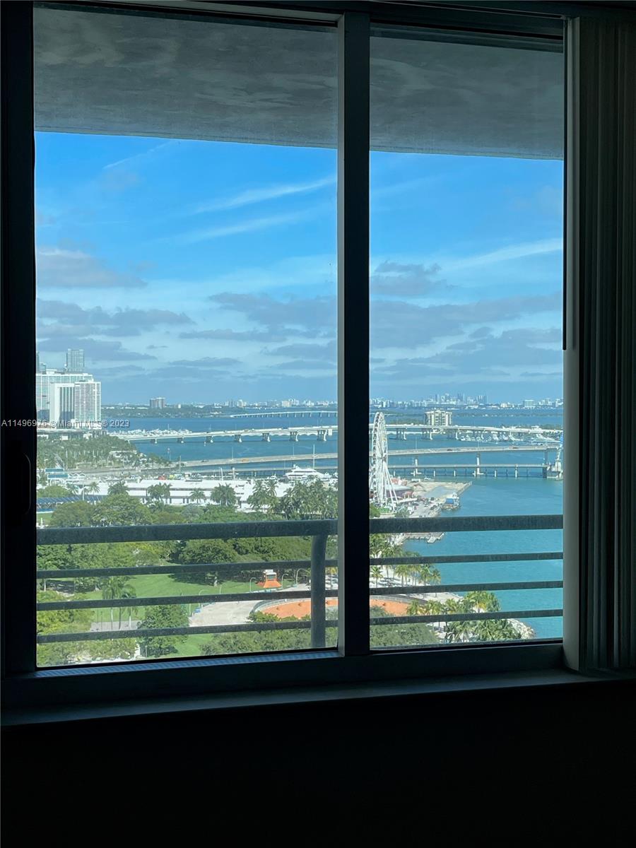 325 S Biscayne Blvd Unit: 2218