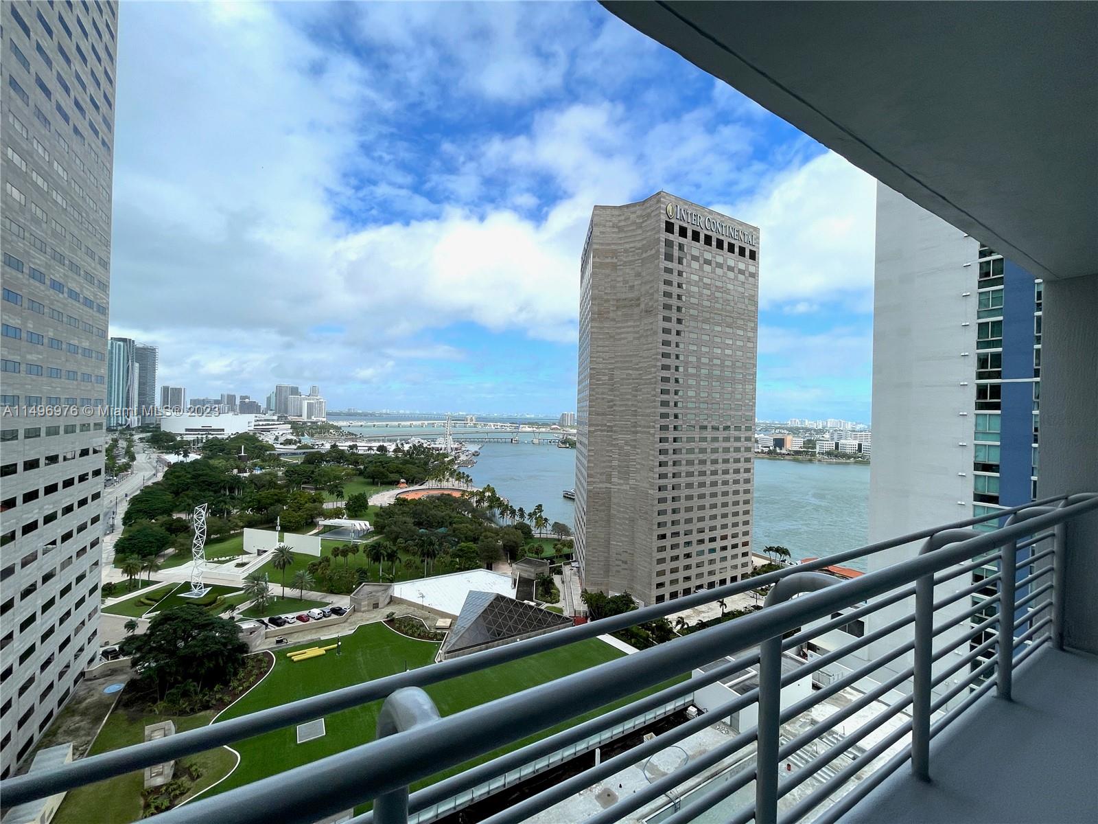 325 S Biscayne Blvd Unit: 2218
