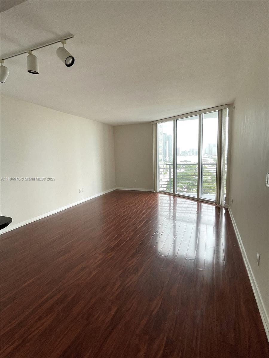 325 S Biscayne Blvd Unit: 2218