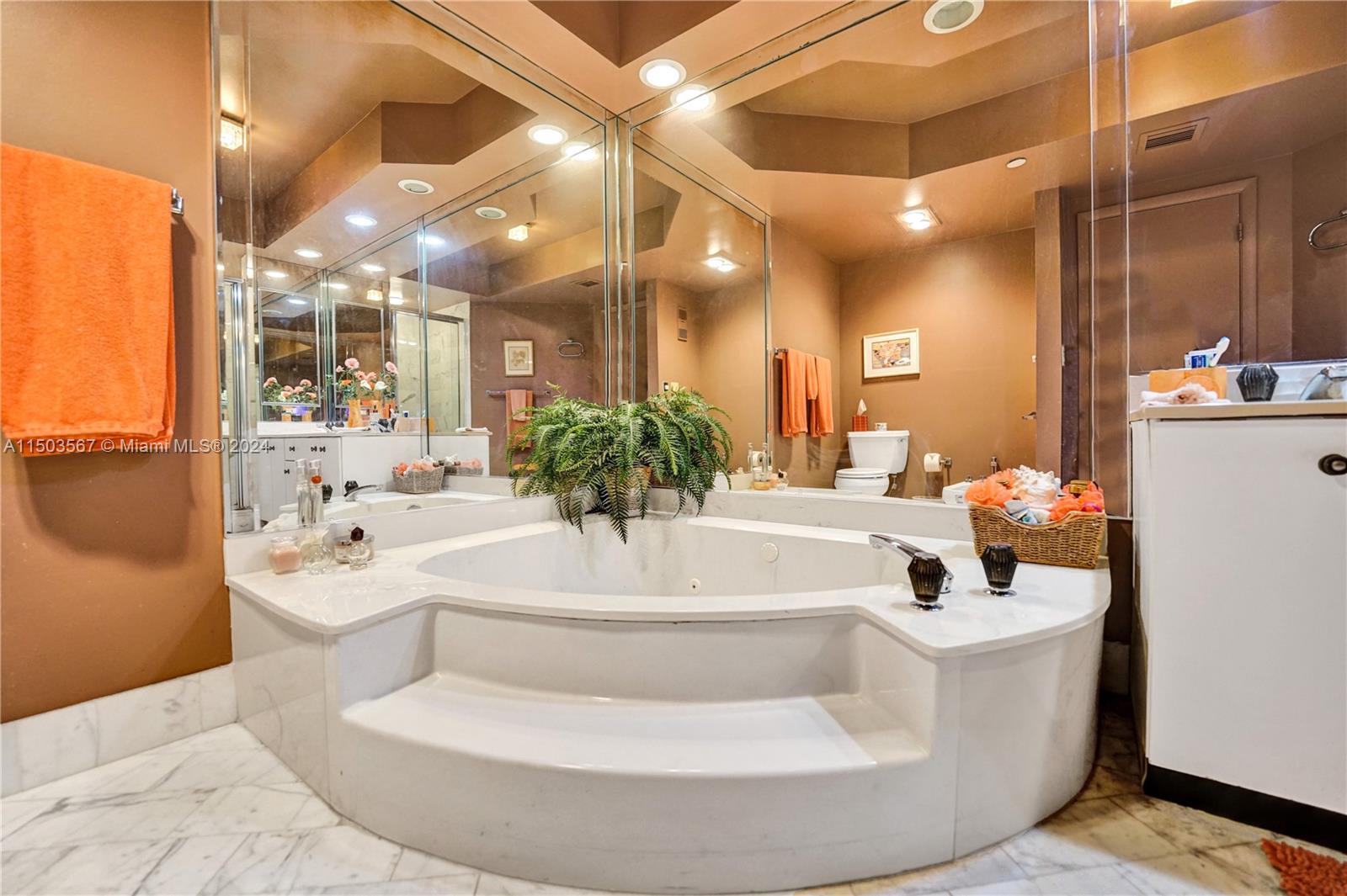 20281 E Country Club Dr Unit: 903