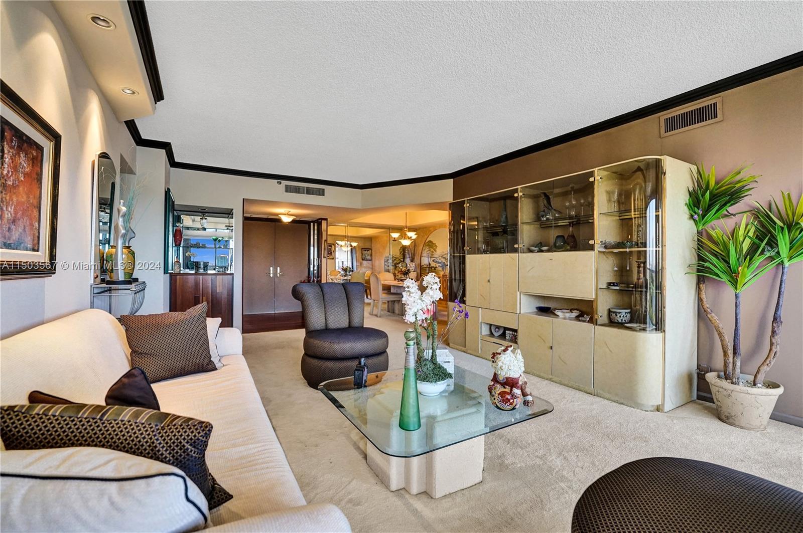 20281 E Country Club Dr Unit: 903