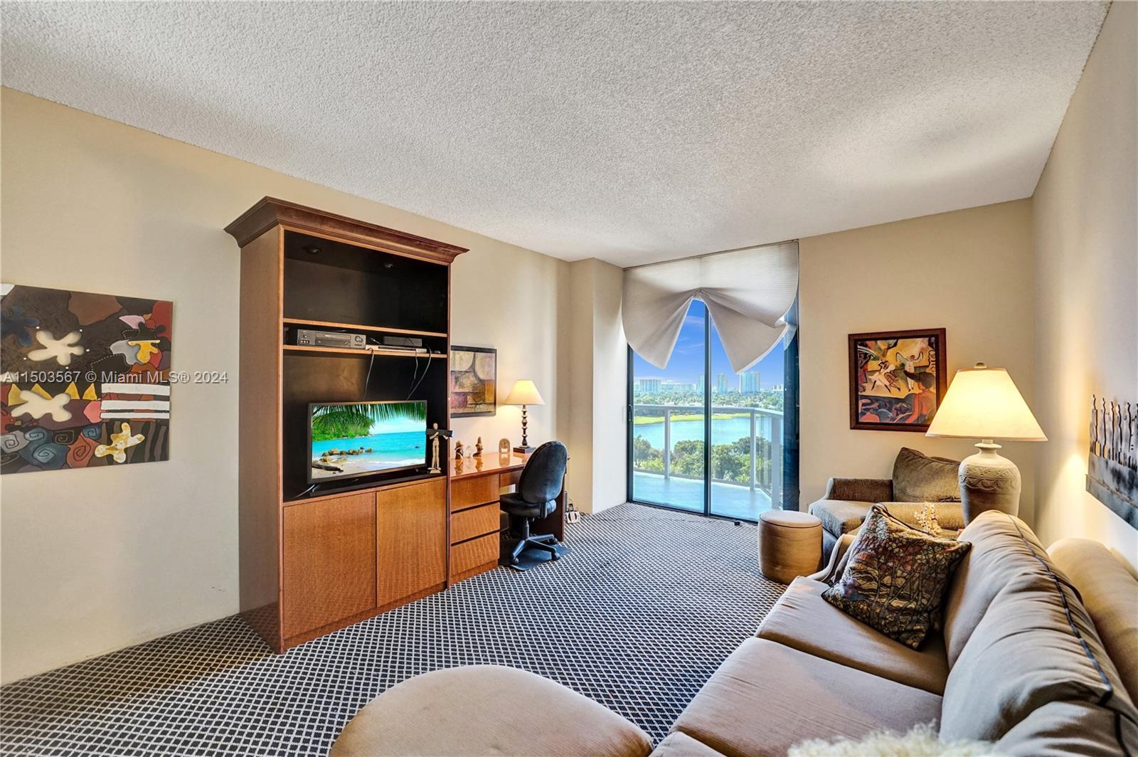 20281 E Country Club Dr Unit: 903