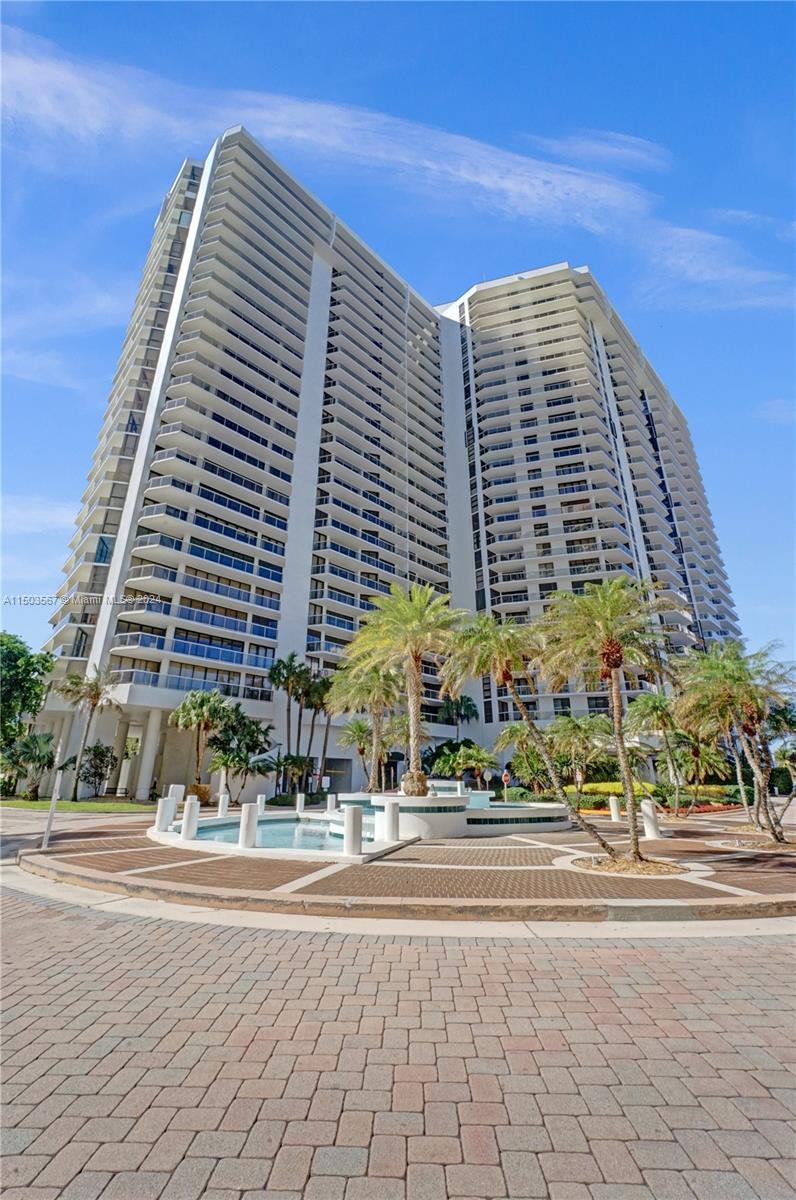 20281 E Country Club Dr Unit: 903