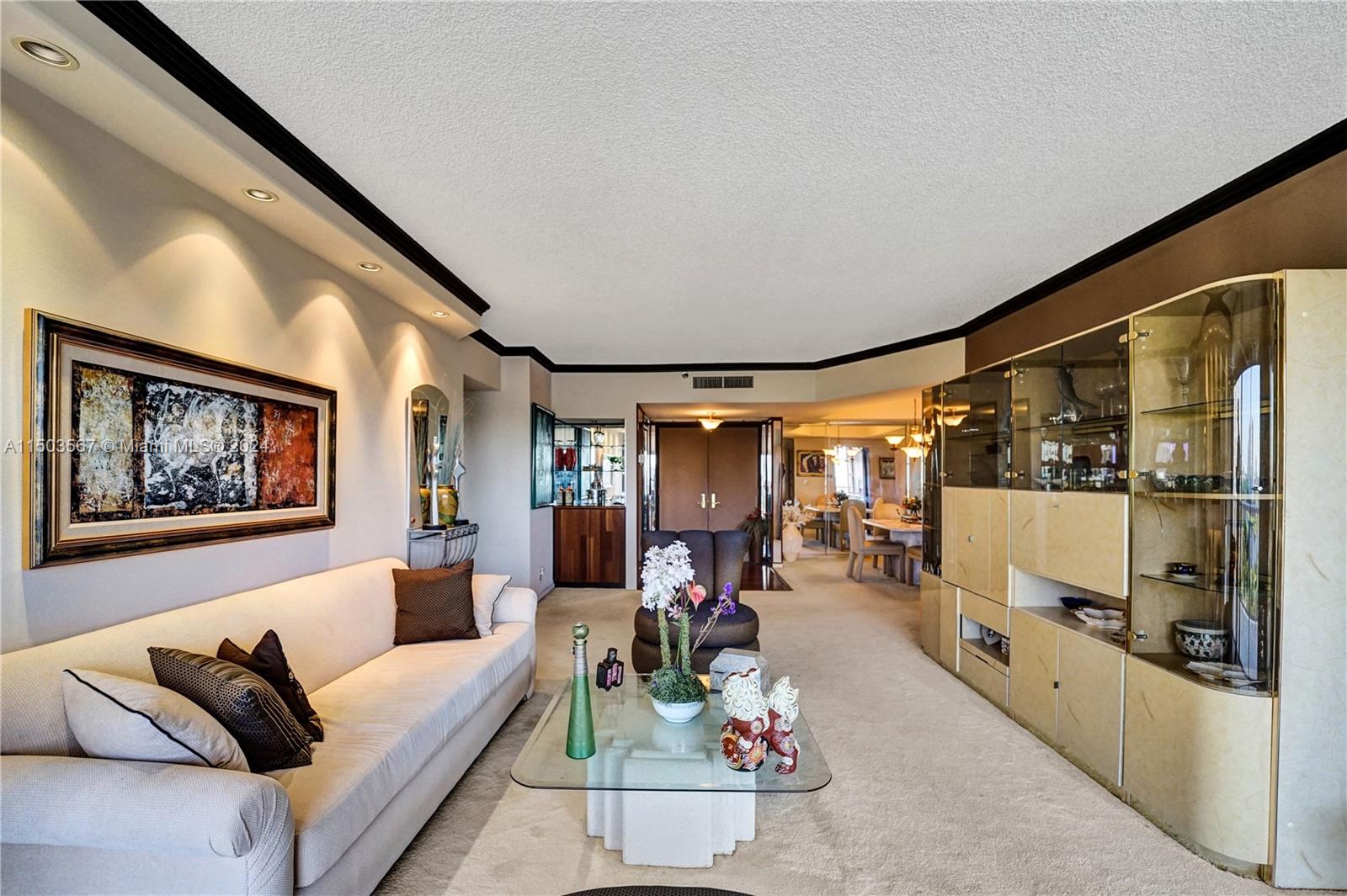 20281 E Country Club Dr Unit: 903