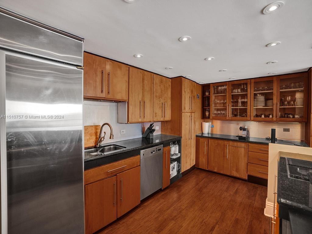 1800 NE 114th St Unit: PH07