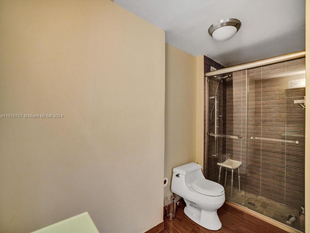 1800 NE 114th St Unit: PH07