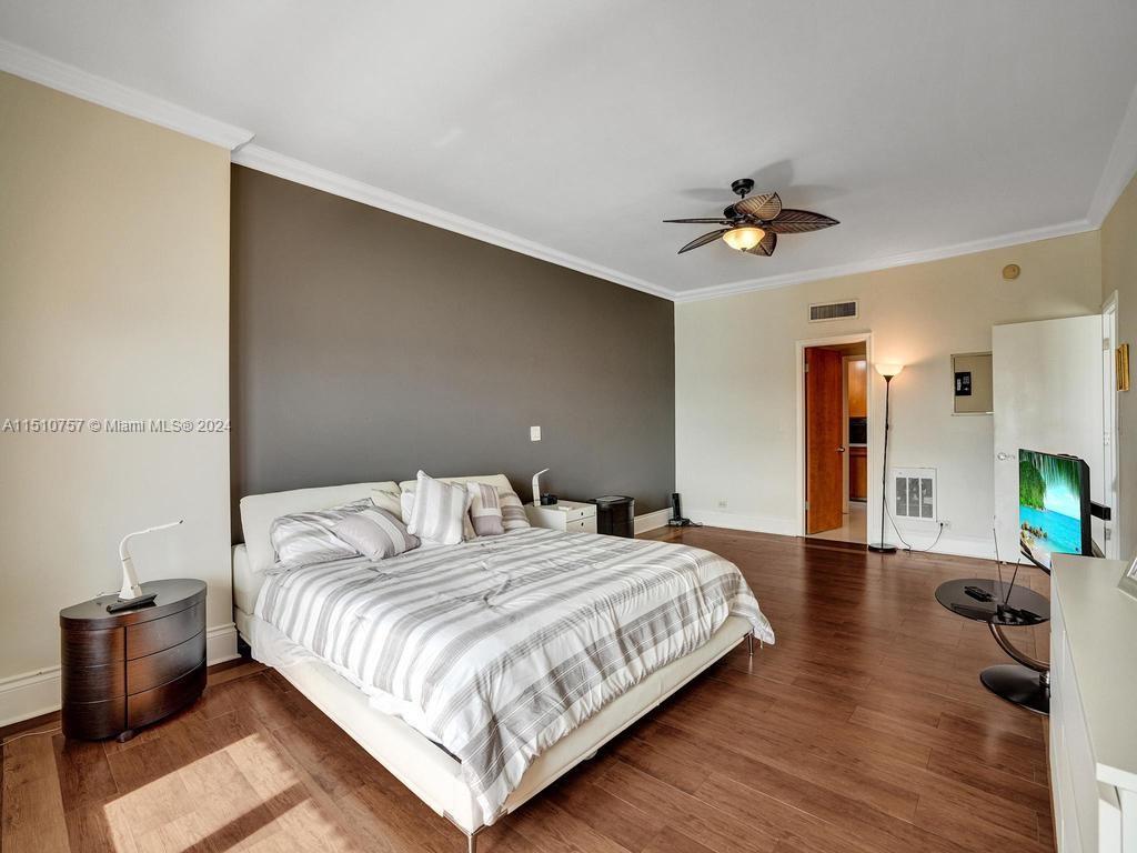 1800 NE 114th St Unit: PH07