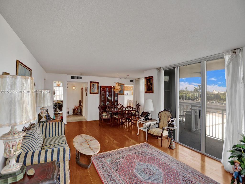 18051 Biscayne Blvd Unit: 304
