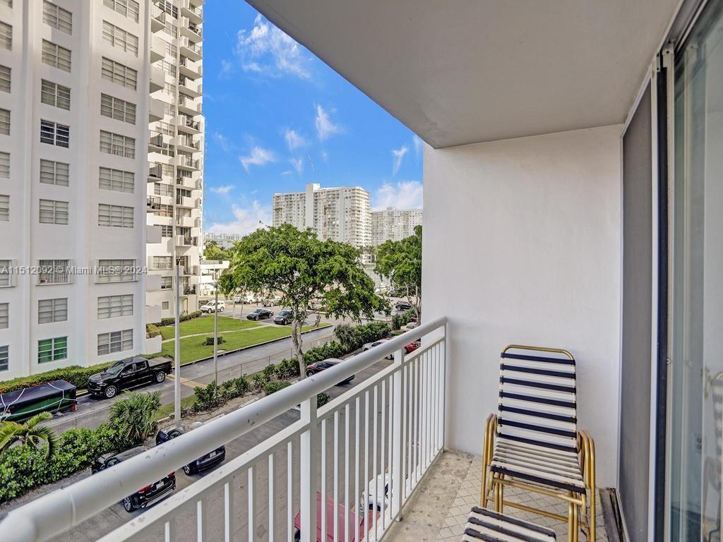 18051 Biscayne Blvd Unit: 304