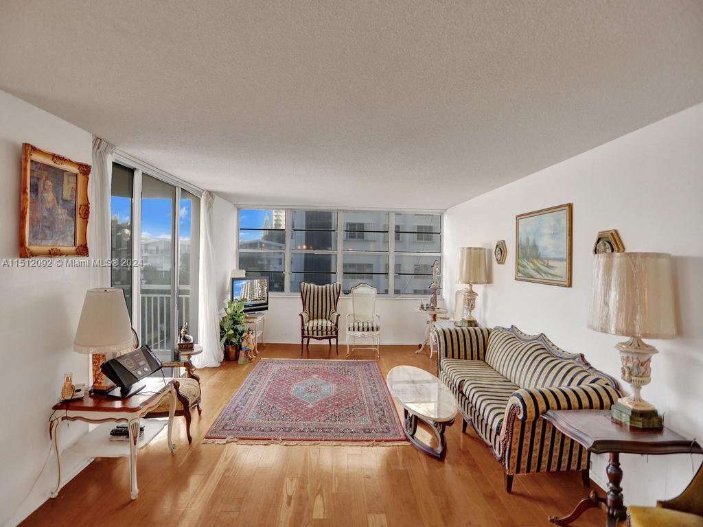 18051 Biscayne Blvd Unit: 304