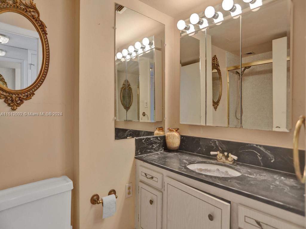 18051 Biscayne Blvd Unit: 304