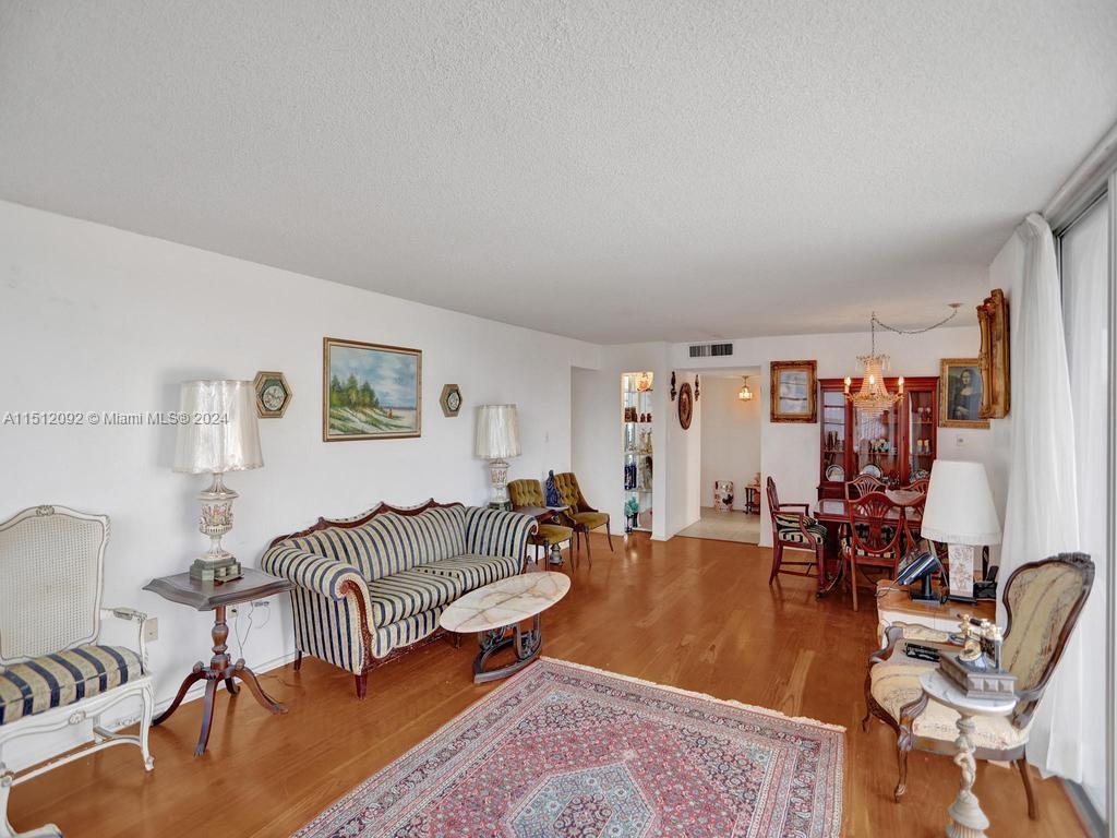 18051 Biscayne Blvd Unit: 304