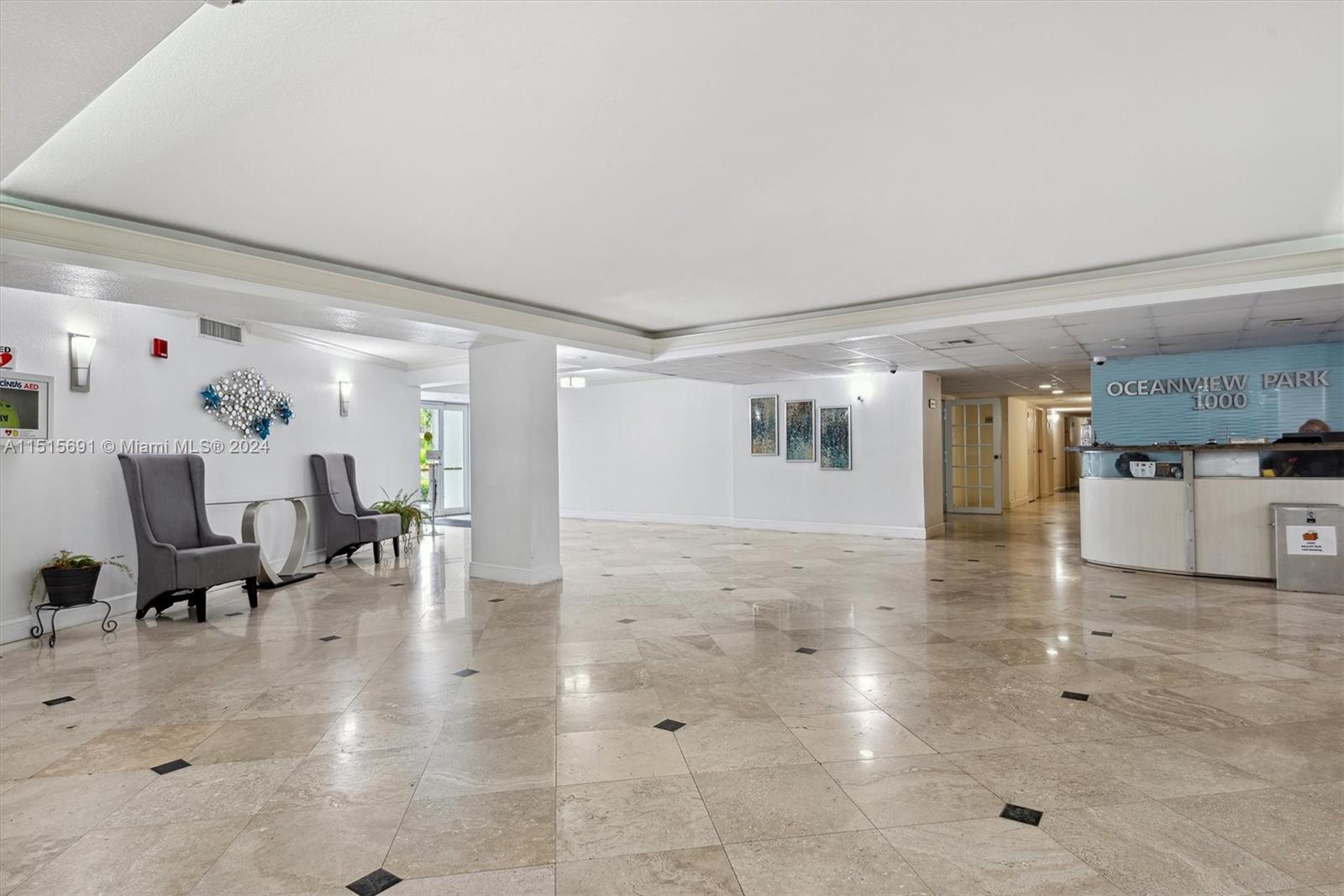 1000 Parkview Dr Unit: 423