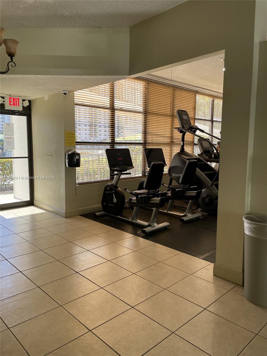 1000 Parkview Dr Unit: 423