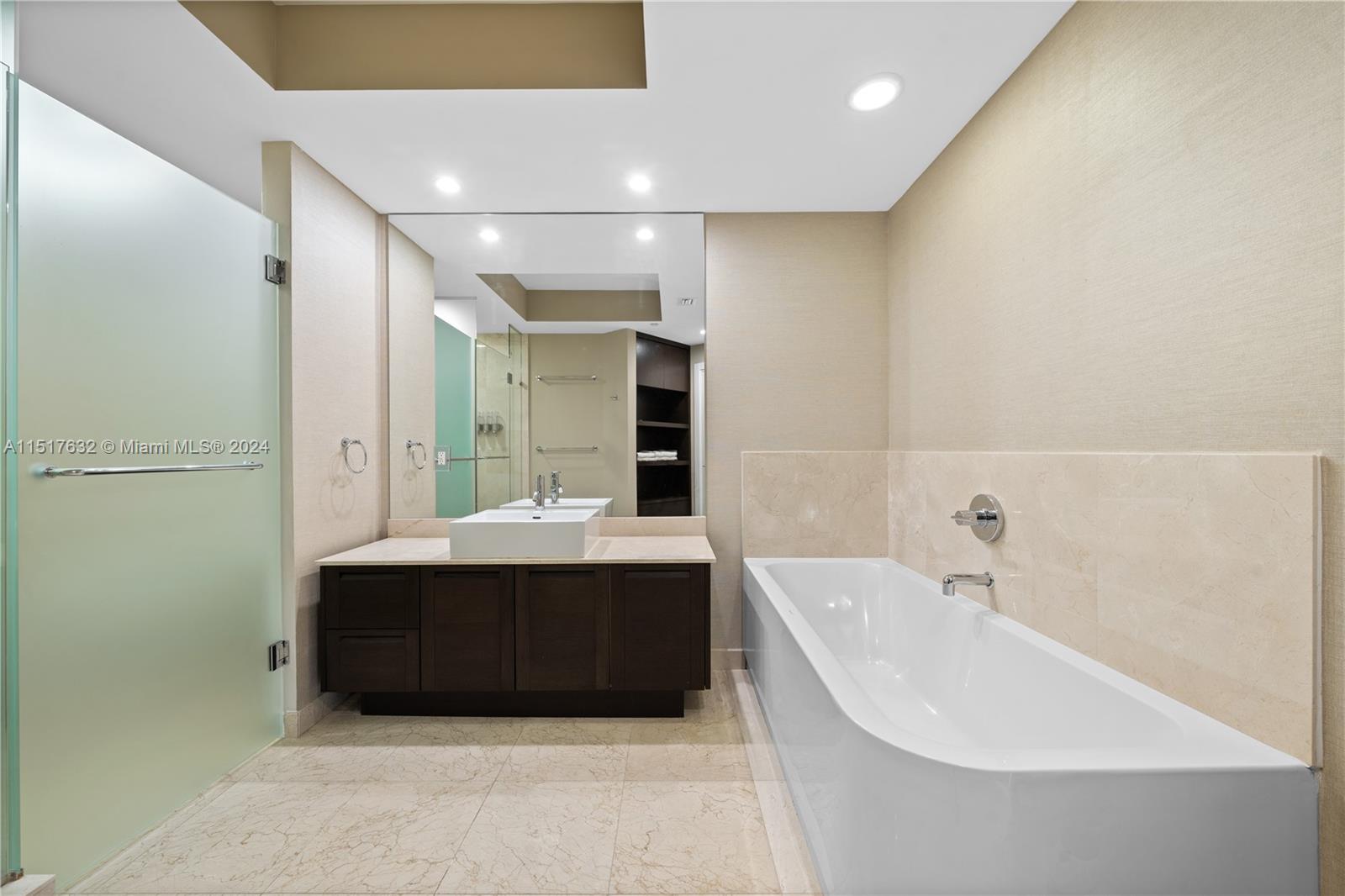 250 Sunny Isles Blvd Unit: 3-TS4