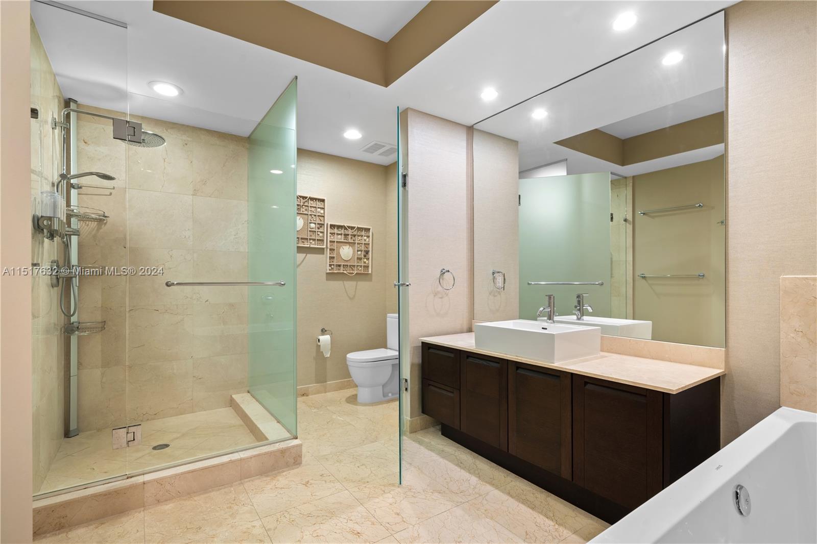 250 Sunny Isles Blvd Unit: 3-TS4