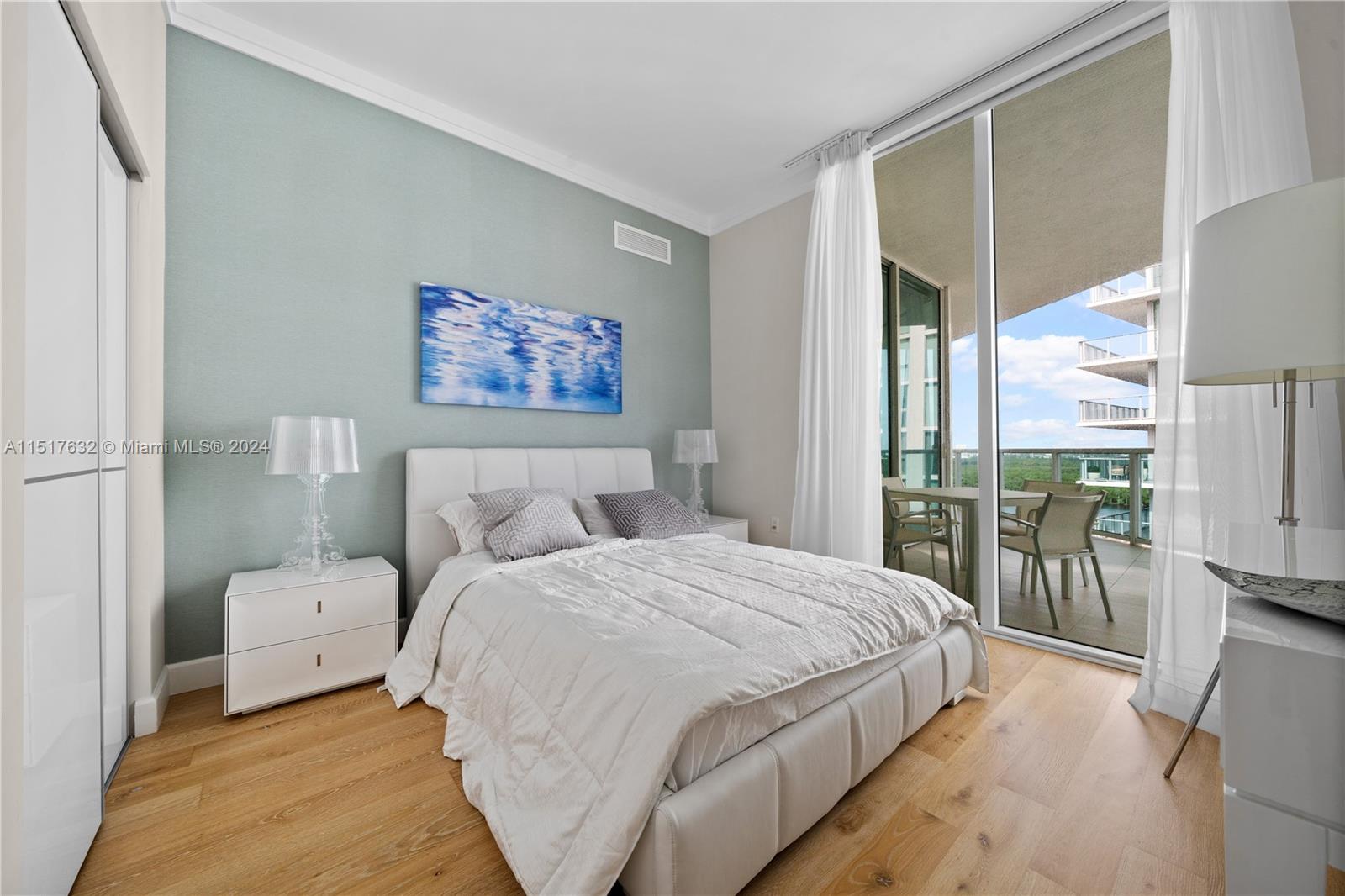 250 Sunny Isles Blvd Unit: 3-TS4