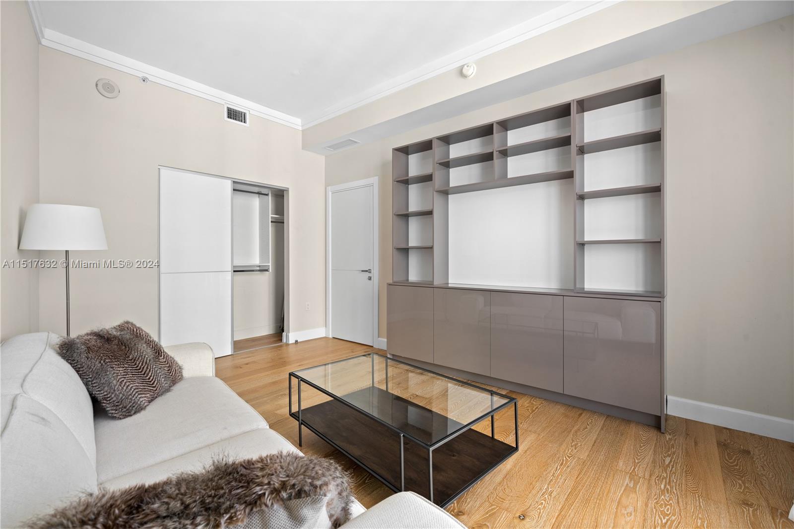 250 Sunny Isles Blvd Unit: 3-TS4