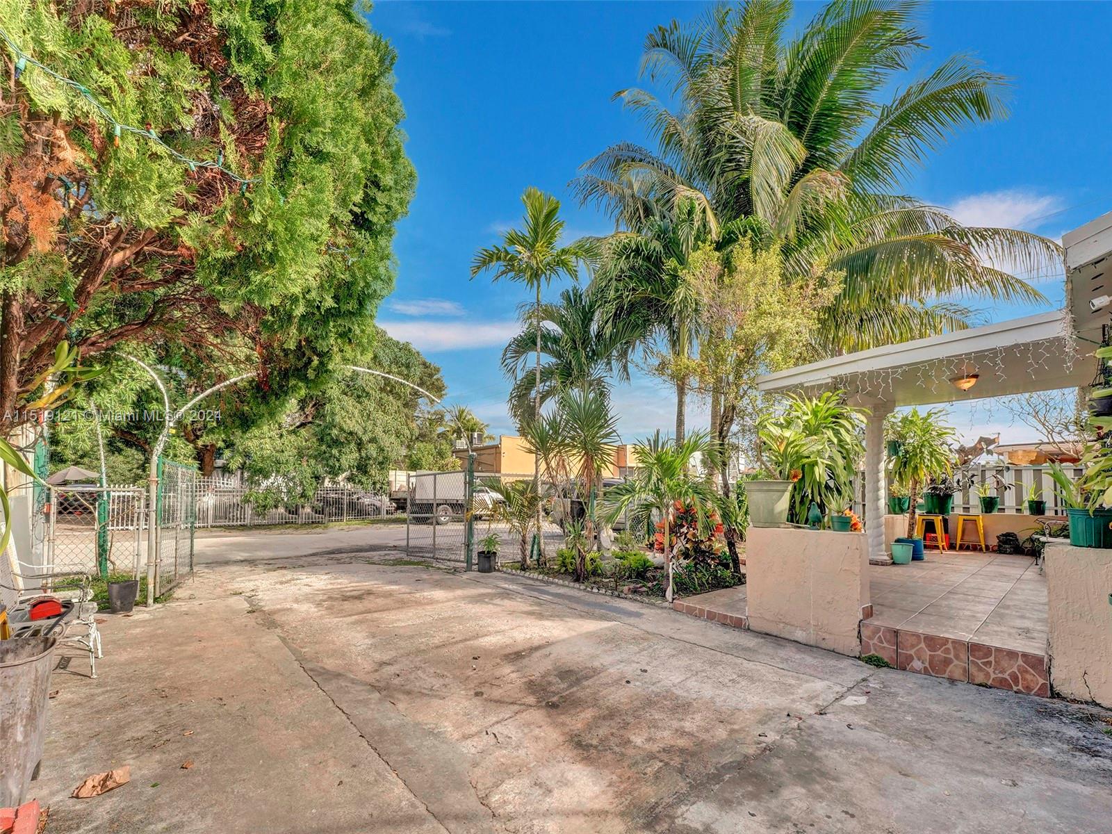 726 NW 116th St