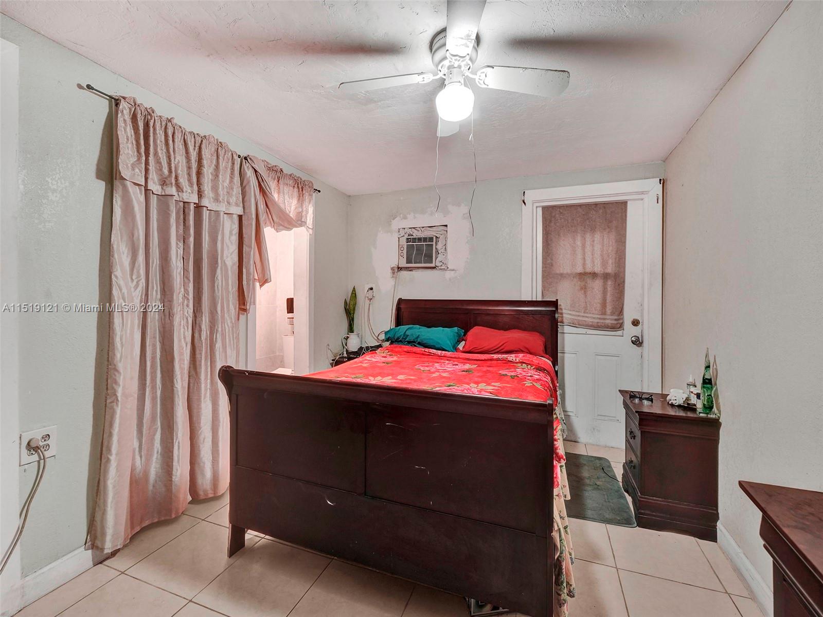 726 NW 116th St