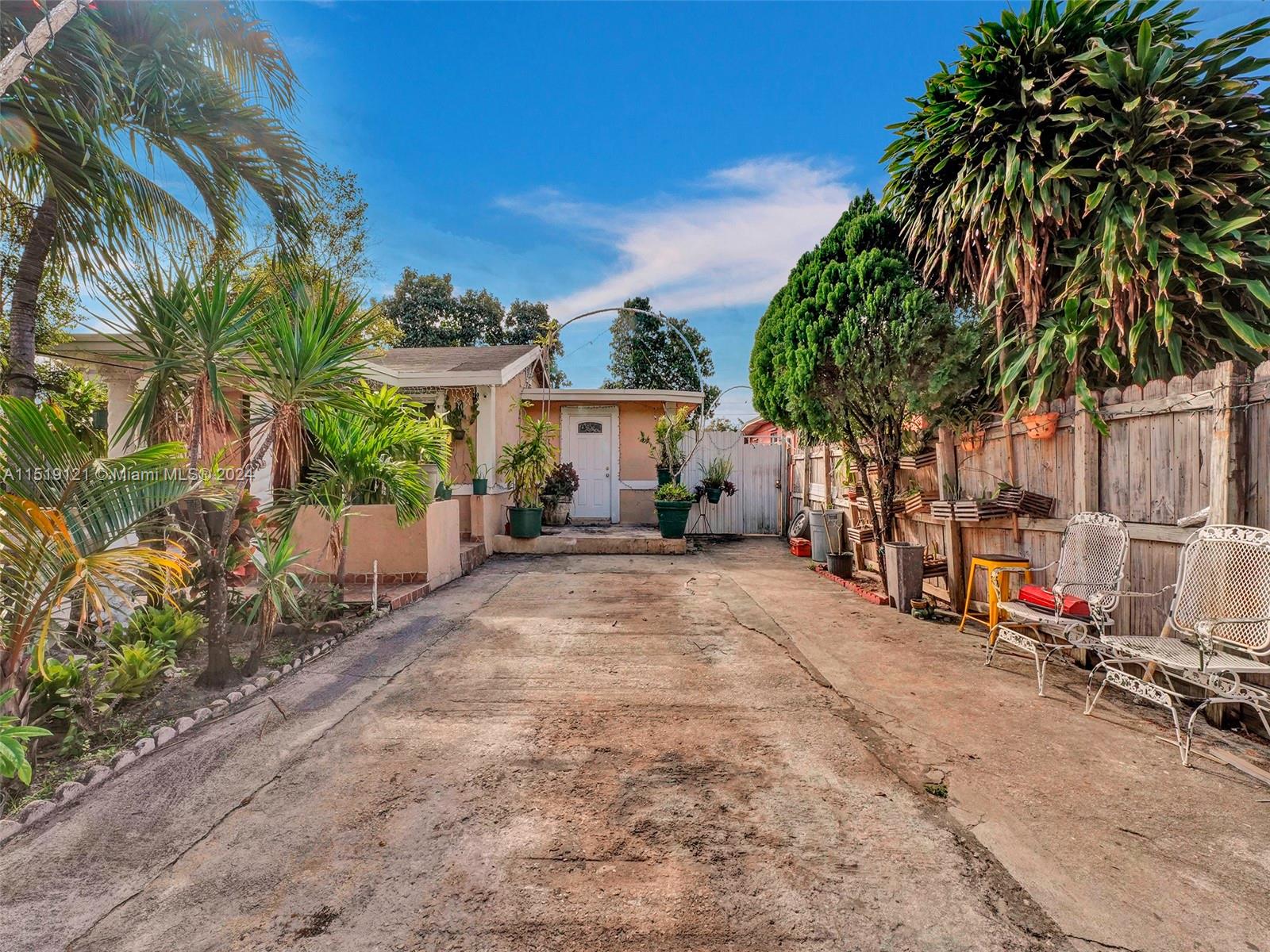726 NW 116th St