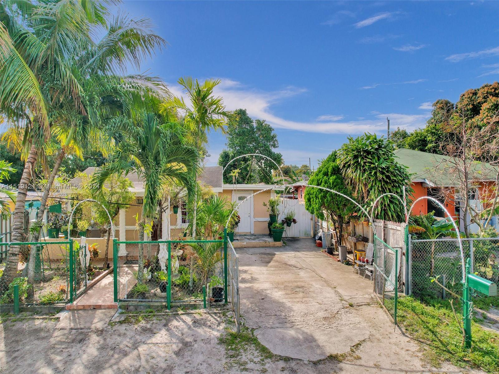 726 NW 116th St