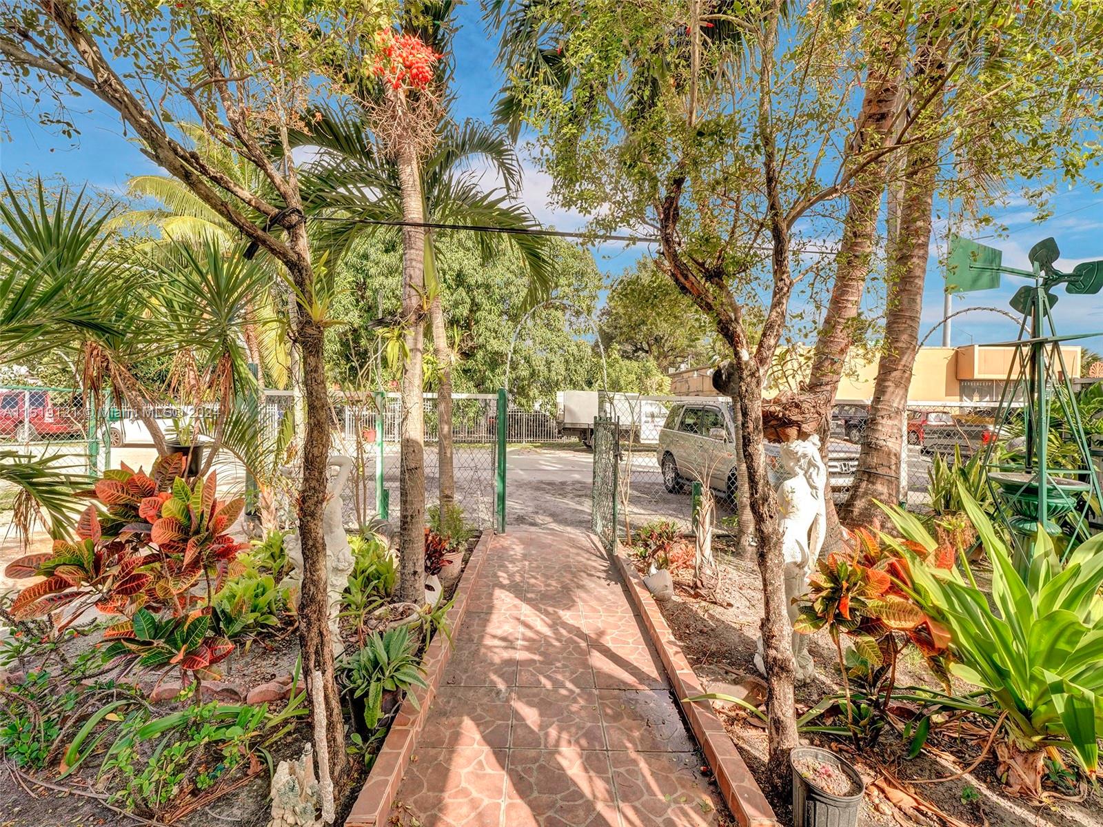 726 NW 116th St