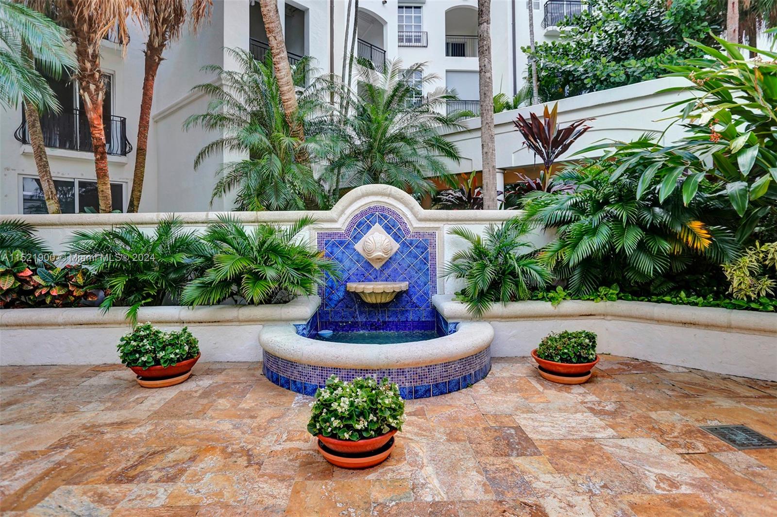 3900 Island Blvd Unit: PH-7