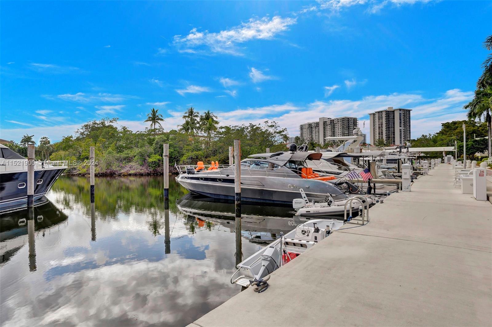 3900 Island Blvd Unit: PH-7