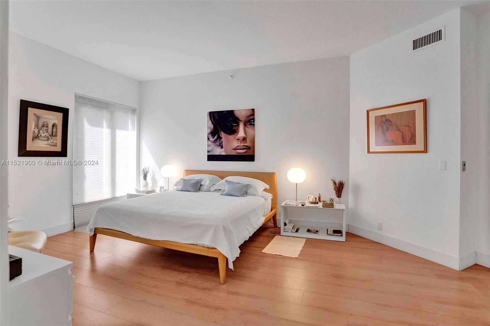 3900 Island Blvd Unit: PH-7