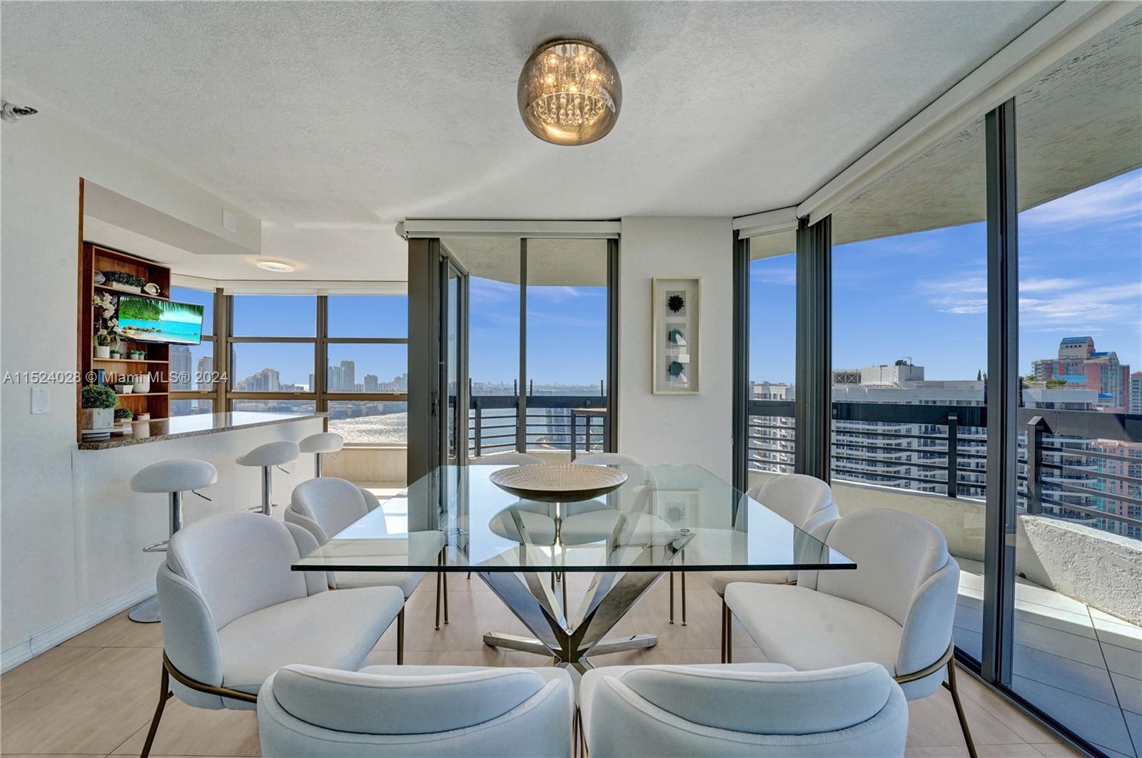 3500 Mystic Pointe Dr Unit: 3601