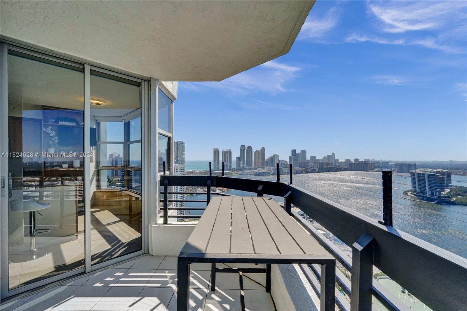 3500 Mystic Pointe Dr Unit: 3601