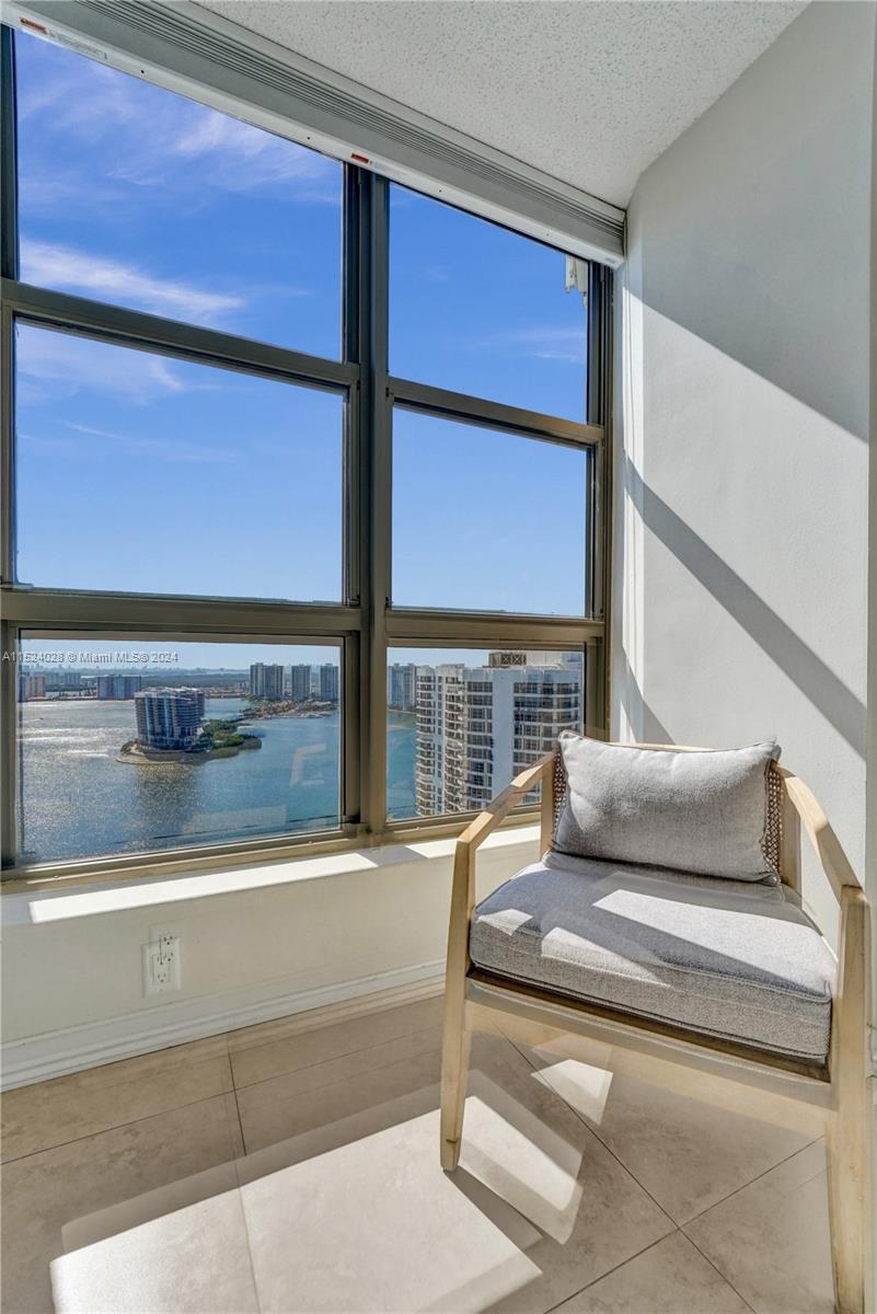 3500 Mystic Pointe Dr Unit: 3601