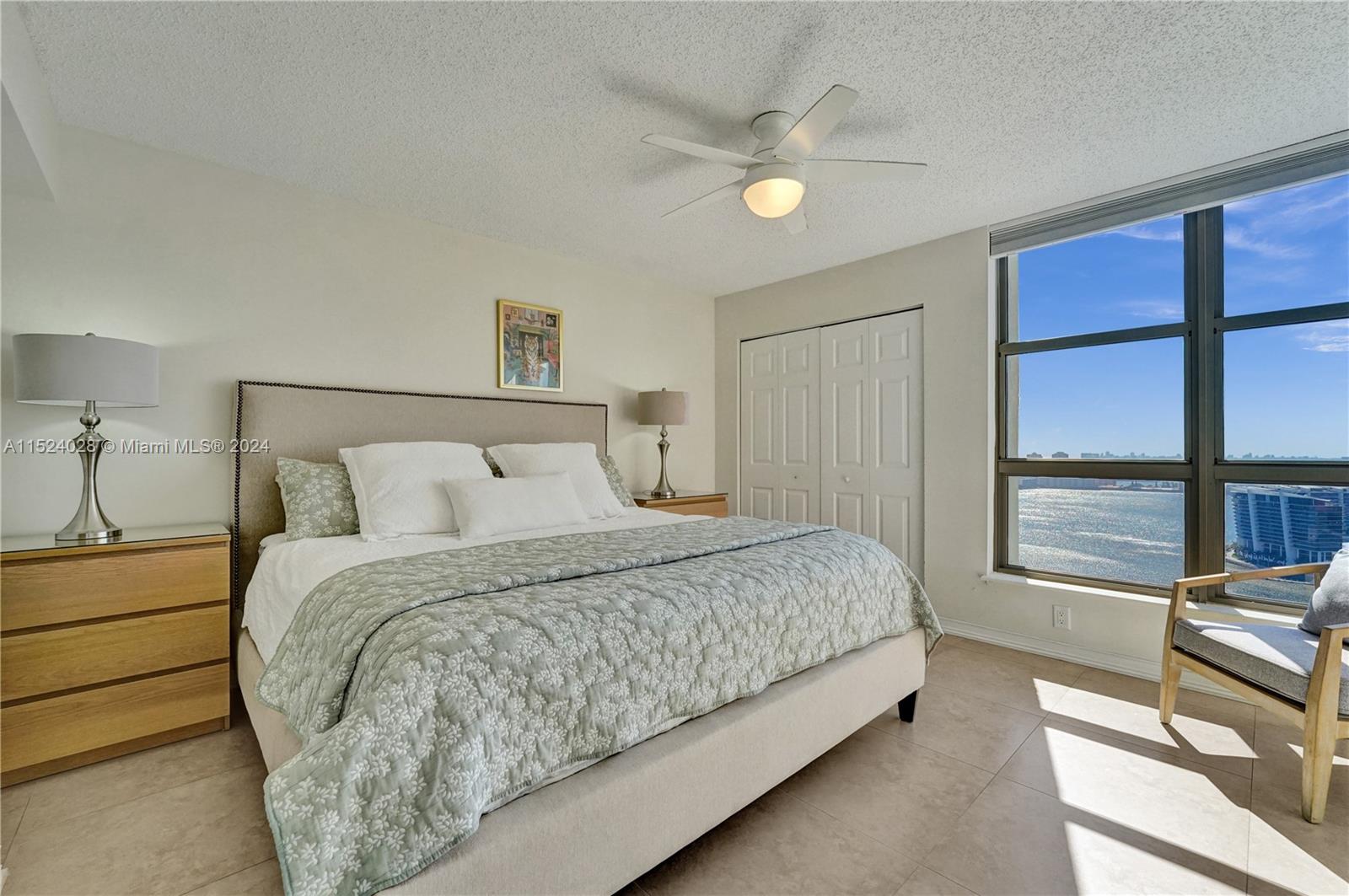 3500 Mystic Pointe Dr Unit: 3601