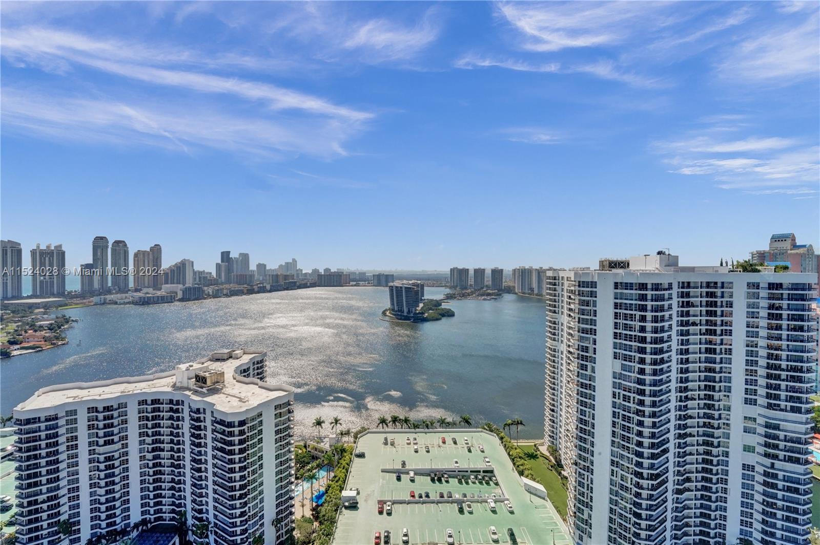 3500 Mystic Pointe Dr Unit: 3601