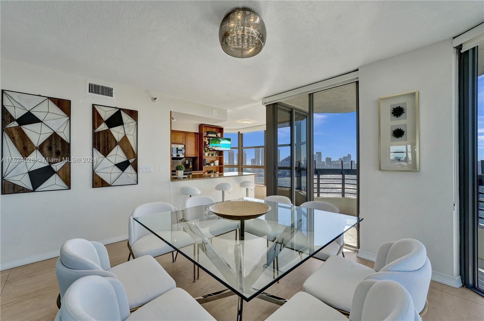 3500 Mystic Pointe Dr Unit: 3601